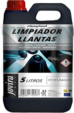 Errores Frecuentes al Utilizar Limpiadores Desengrasantes para Pasos de Rueda